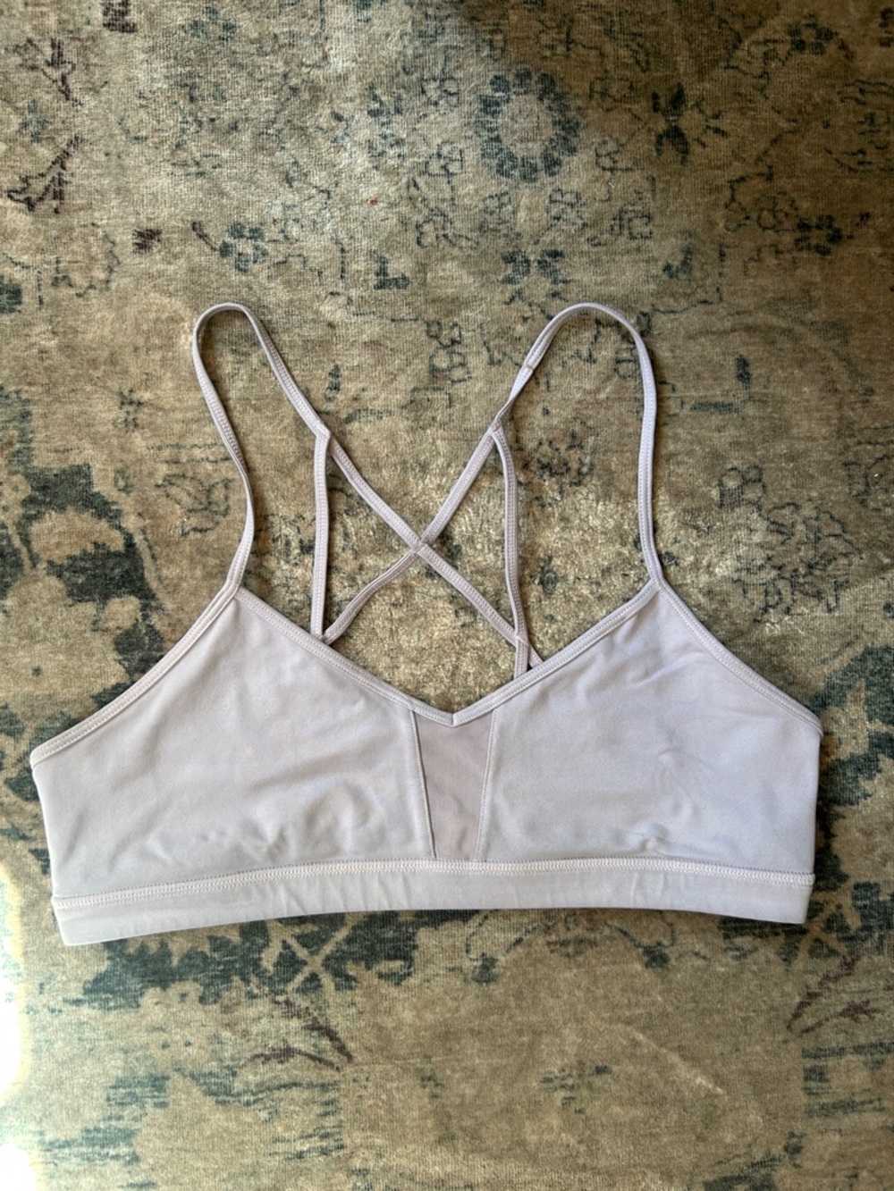 ALO Yoga Strappy Light Purple Sports Bra